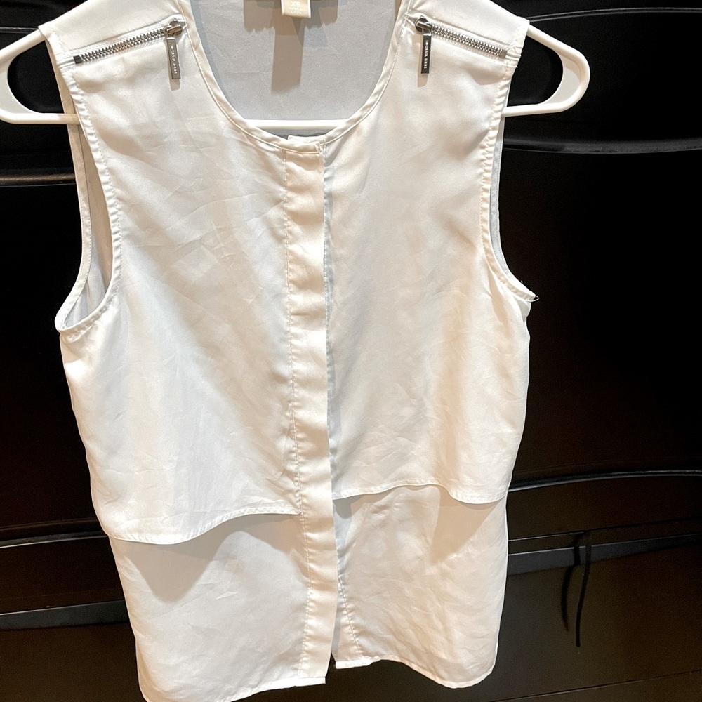 Michael Kors MF54KR87N2 White Sleeveless Button Down Zip Shoulder Top